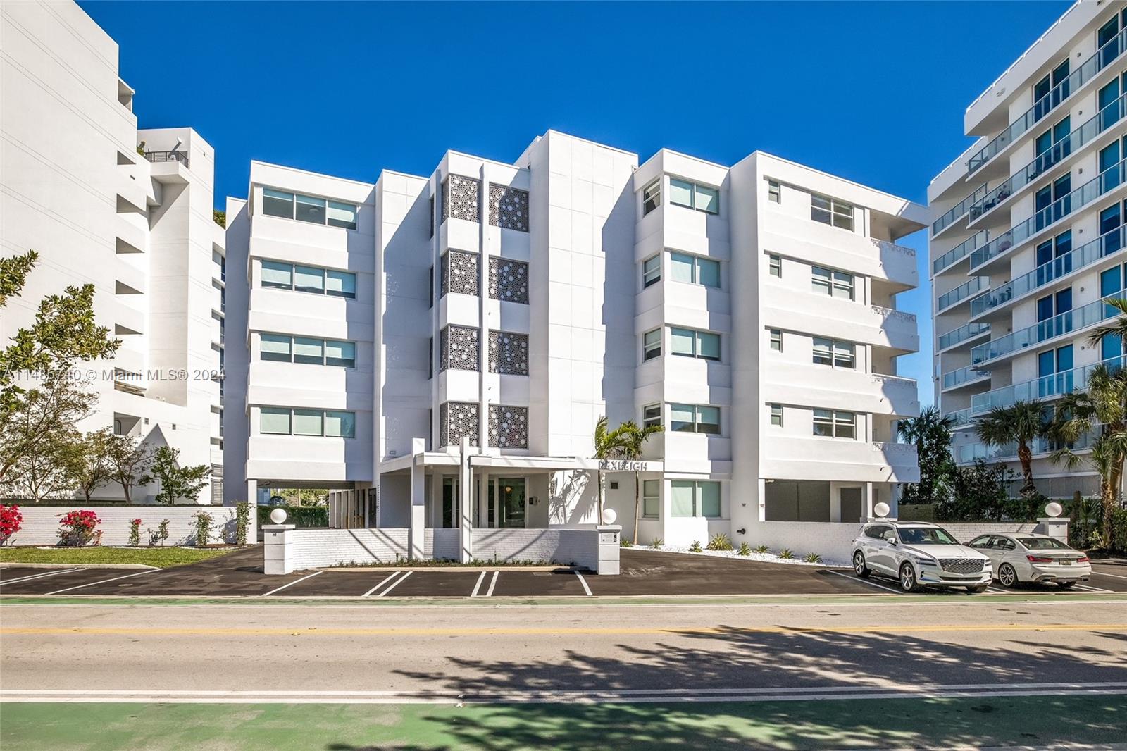 9881 E Bay Harbor Dr 304, Bay Harbor Islands, Florida 33154, 1 Bedroom Bedrooms, ,1 BathroomBathrooms,Residentiallease,For Rent,9881 E Bay Harbor Dr 304,A11485740