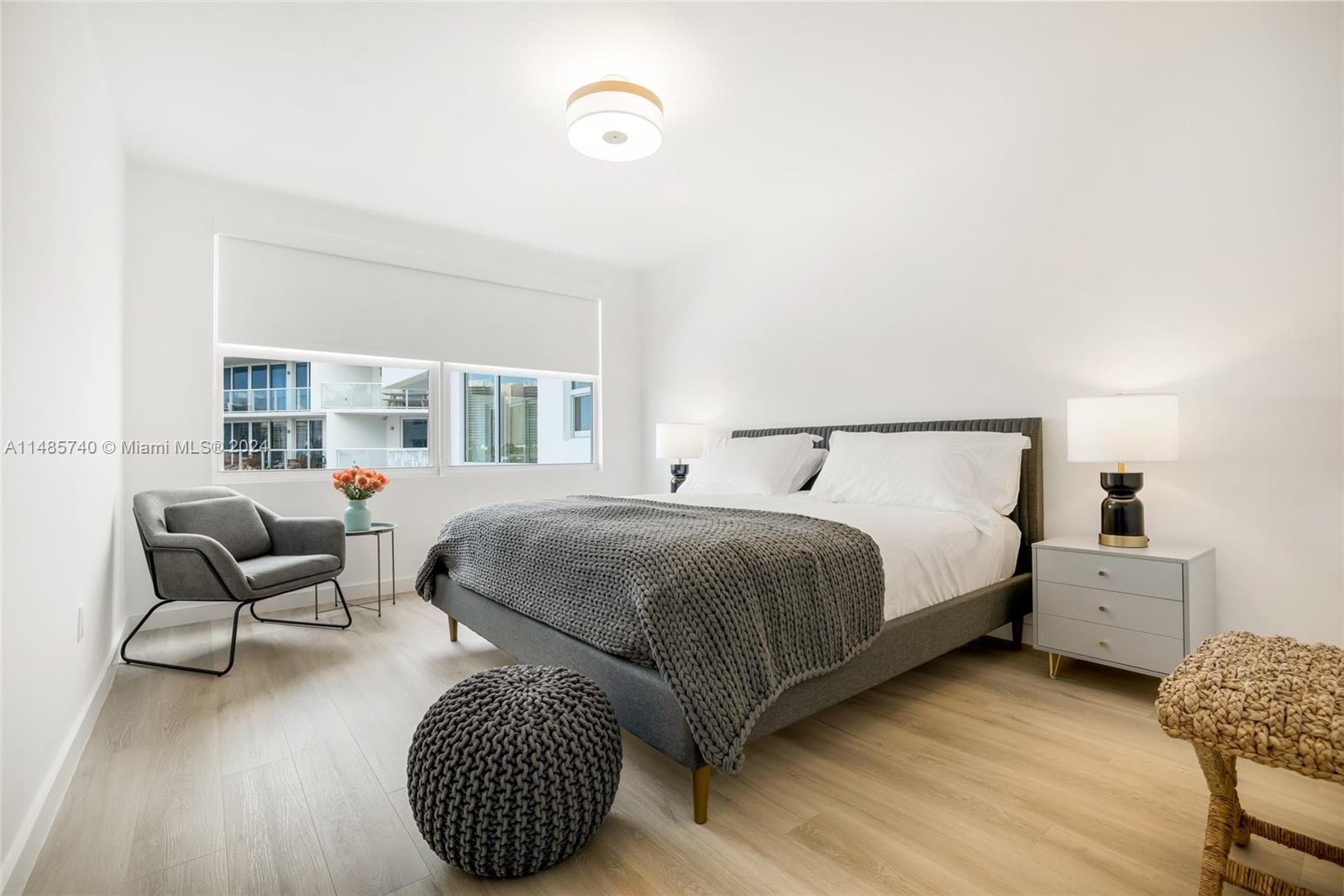 9881 E Bay Harbor Dr 304, Bay Harbor Islands, Florida 33154, 1 Bedroom Bedrooms, ,1 BathroomBathrooms,Residentiallease,For Rent,9881 E Bay Harbor Dr 304,A11485740