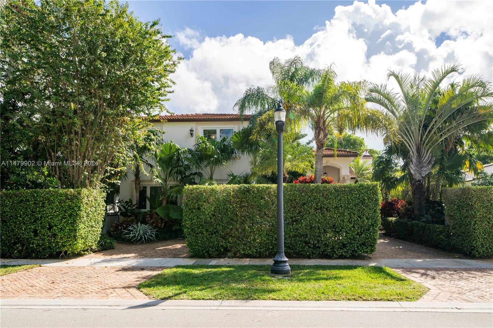 3103 Bay Rd, Miami Beach, FL, 33140 United States, 5 Bedrooms Bedrooms, ,5 BathroomsBathrooms,Residential,For Sale,Bay Rd,A11479902