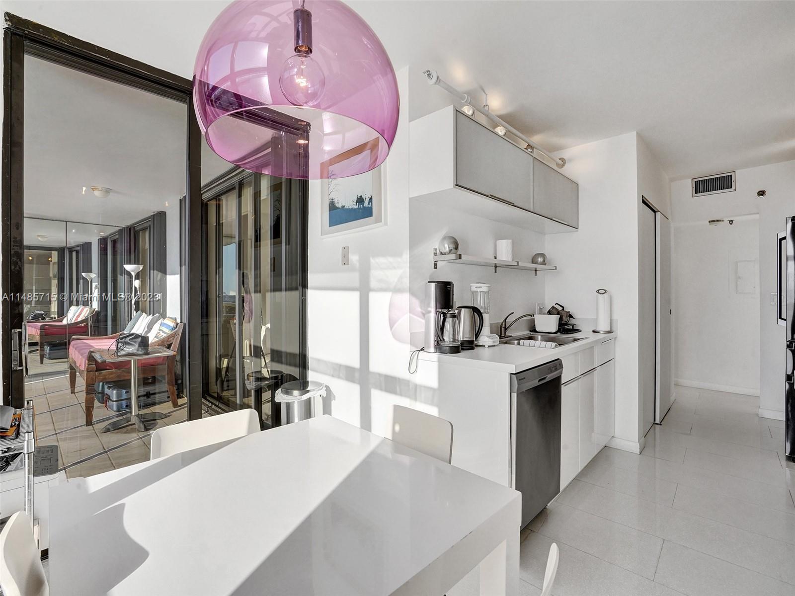 9 Island Ave 1806, Miami Beach, Florida 33139, 2 Bedrooms Bedrooms, ,2 BathroomsBathrooms,Residential,For Sale,9 Island Ave 1806,A11485715