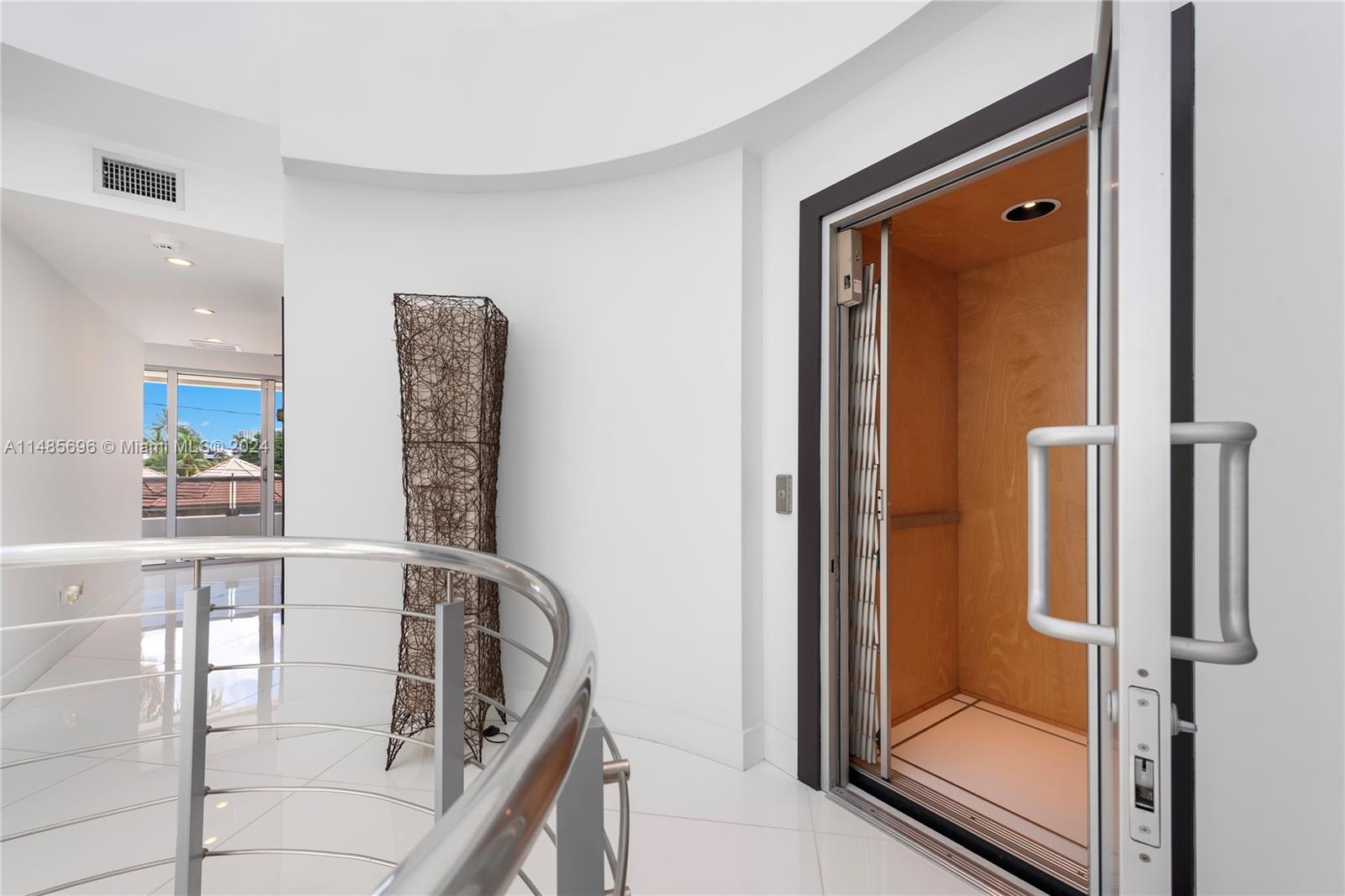 3344 167th St, North Miami Beach, FL, 33160 United States, 6 Bedrooms Bedrooms, ,6 BathroomsBathrooms,Residential,For Sale,167th St,A11485696