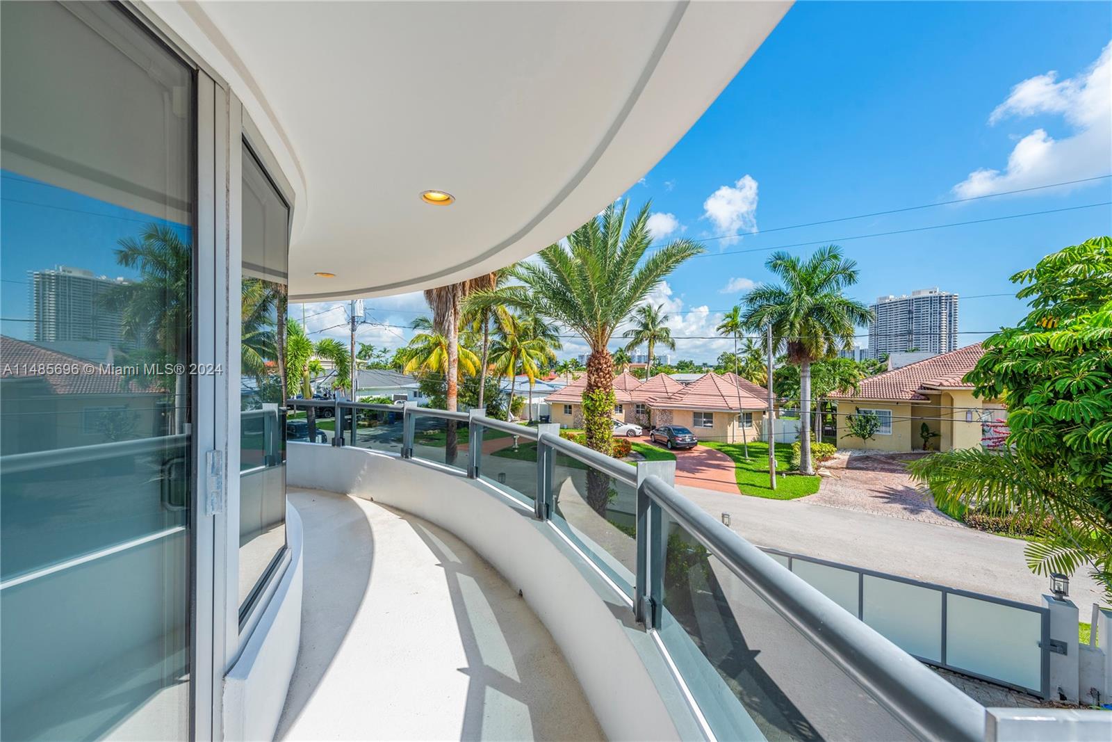 3344 167th St, North Miami Beach, FL, 33160 United States, 6 Bedrooms Bedrooms, ,6 BathroomsBathrooms,Residential,For Sale,167th St,A11485696