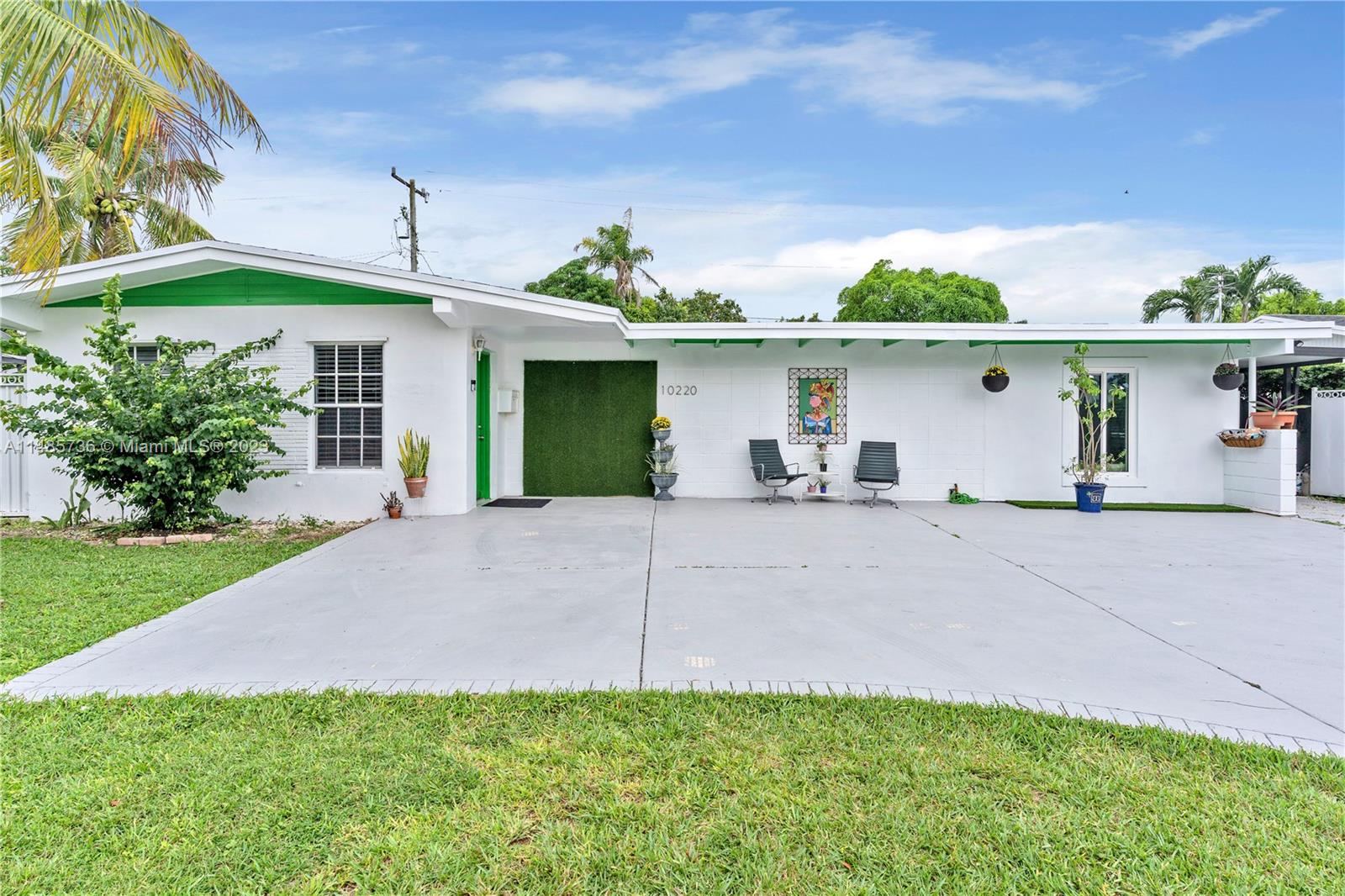 Undisclosed For Sale A11485736, FL