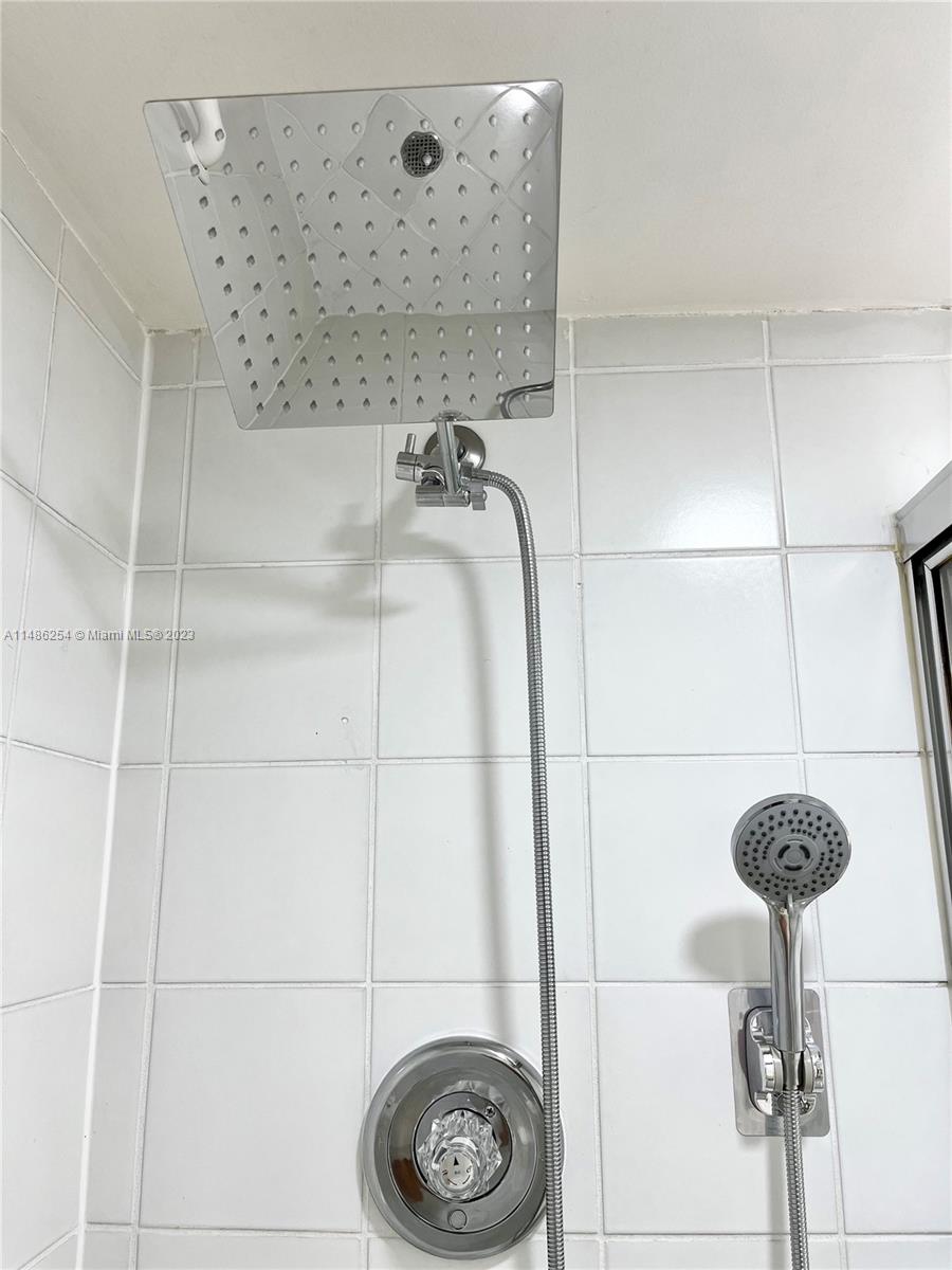 3300 NE 191st St 905, Aventura, Florida 33180, 2 Bedrooms Bedrooms, ,2 BathroomsBathrooms,Residentiallease,For Rent,3300 NE 191st St 905,A11486254