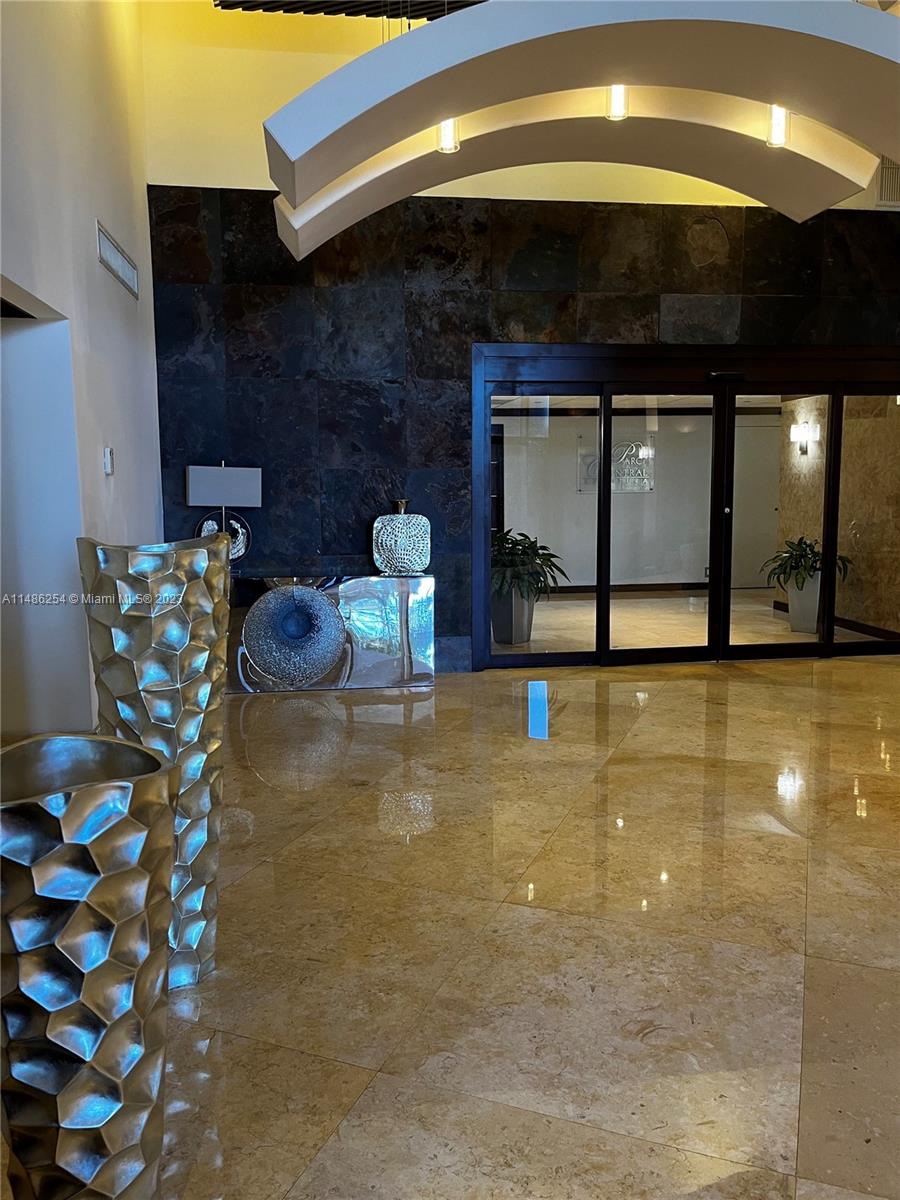 3300 NE 191st St 905, Aventura, Florida 33180, 2 Bedrooms Bedrooms, ,2 BathroomsBathrooms,Residentiallease,For Rent,3300 NE 191st St 905,A11486254