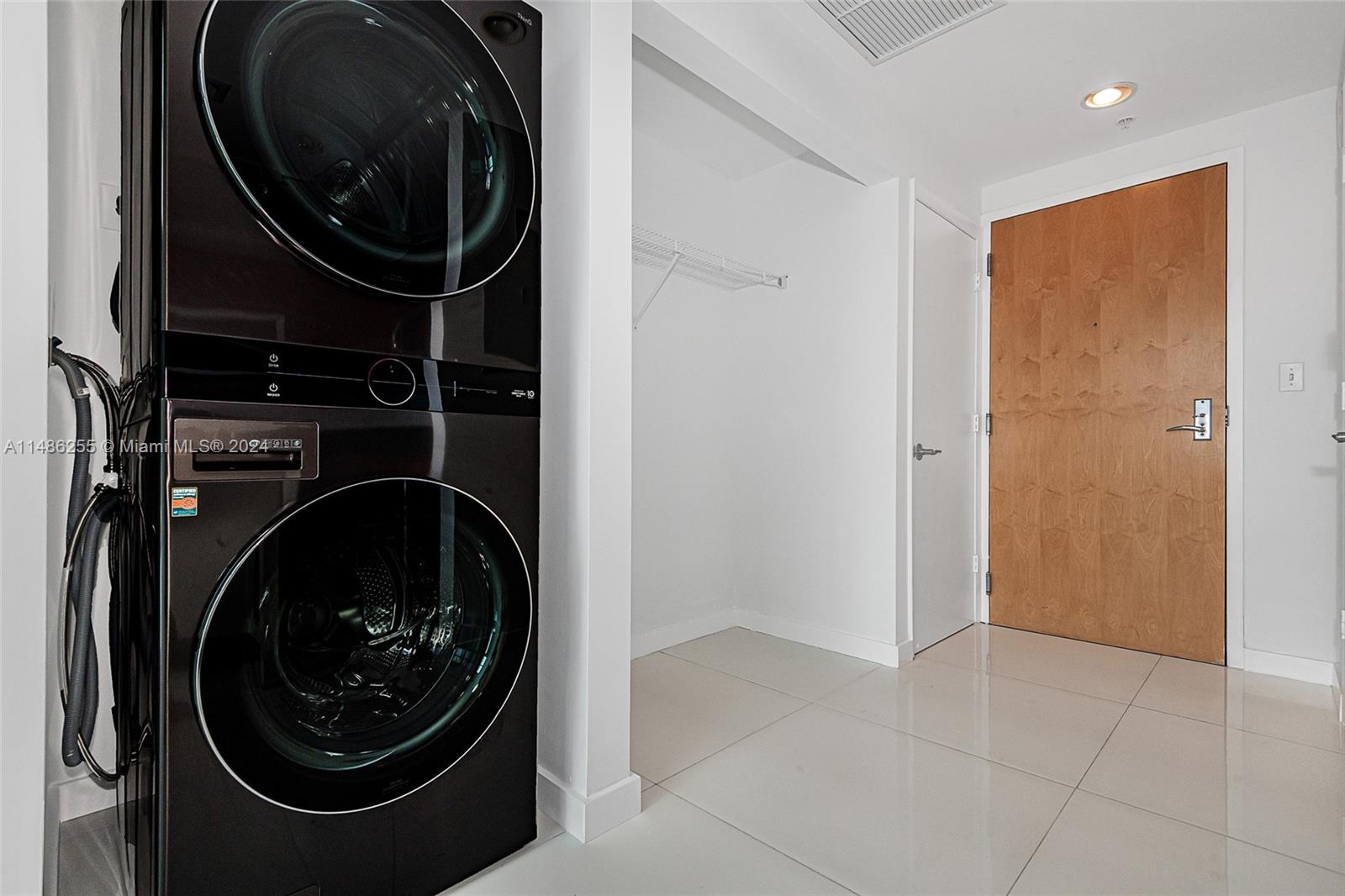 253 NE 2nd St 432, Miami, Florida 33132, 1 Bedroom Bedrooms, ,1 BathroomBathrooms,Residential,For Sale,253 NE 2nd St 432,A11486255