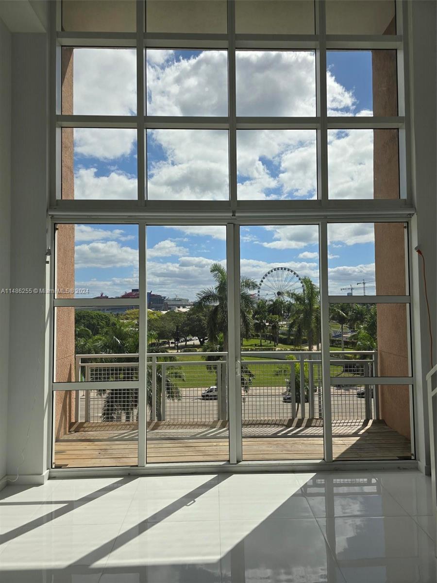 253 NE 2nd St 432, Miami, Florida 33132, 1 Bedroom Bedrooms, ,1 BathroomBathrooms,Residential,For Sale,253 NE 2nd St 432,A11486255