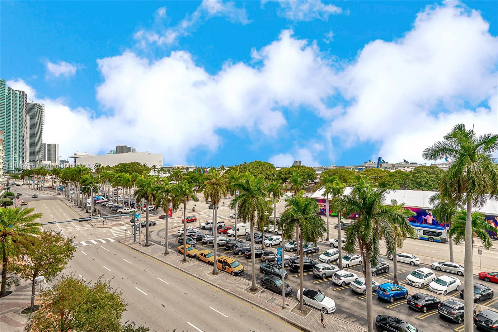 253 NE 2nd St 432, Miami, Florida 33132, 1 Bedroom Bedrooms, ,1 BathroomBathrooms,Residential,For Sale,253 NE 2nd St 432,A11486255
