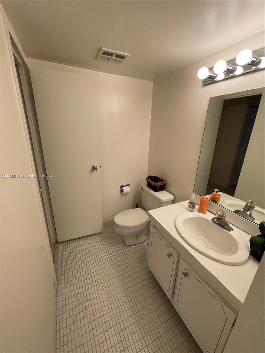 3625 N Country Club Dr 2507, Aventura, Florida 33180, 1 Bedroom Bedrooms, ,1 BathroomBathrooms,Residentiallease,For Rent,3625 N Country Club Dr 2507,A11486342