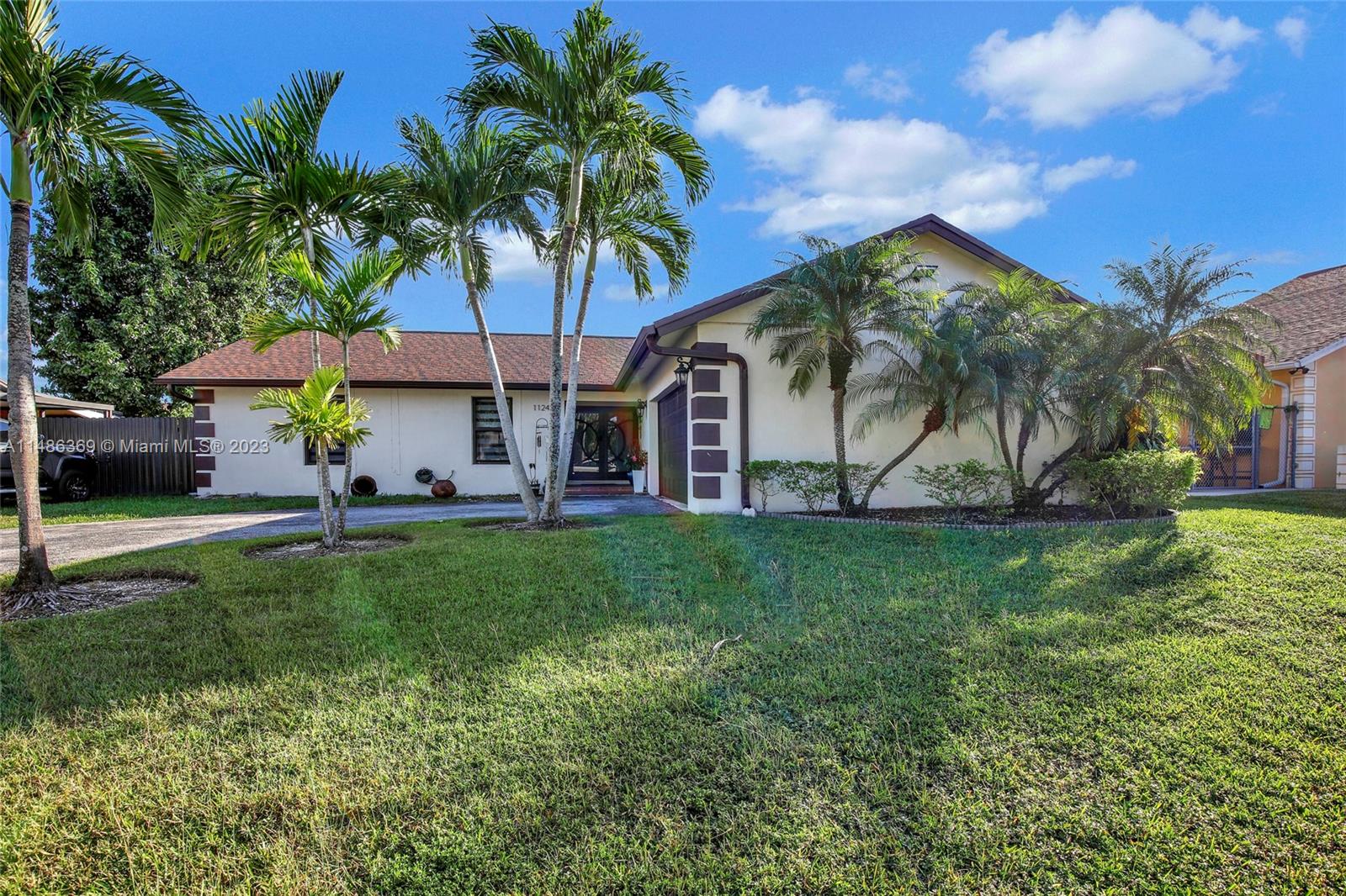 11246 SW 166th Ter  For Sale A11486369, FL