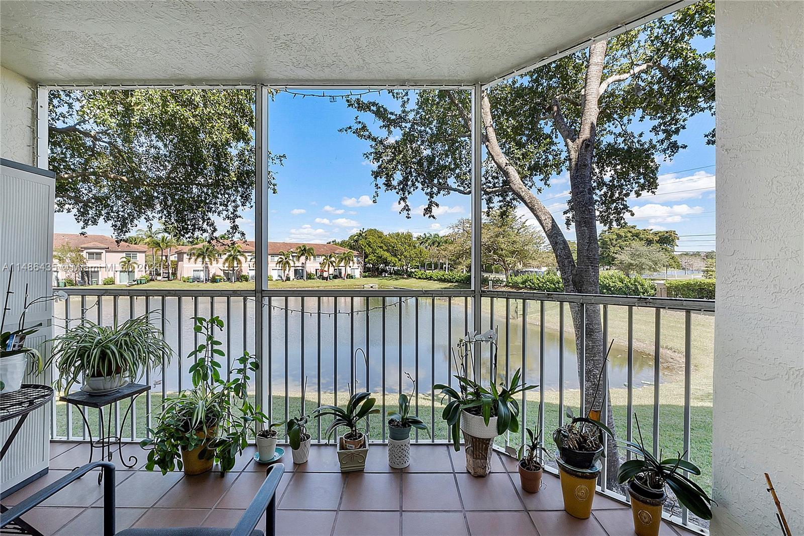 7763 Southampton Ter 213, Tamarac, Florida 33321, 2 Bedrooms Bedrooms, ,2 BathroomsBathrooms,Residential,For Sale,7763 Southampton Ter 213,A11486435