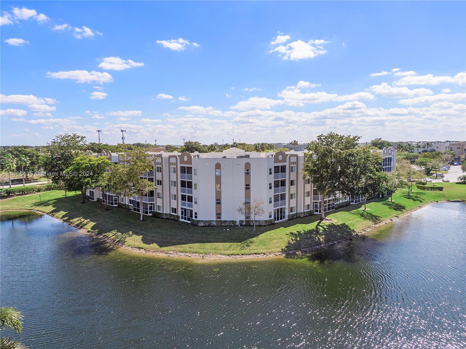 7763 Southampton Ter 213, Tamarac, Florida 33321, 2 Bedrooms Bedrooms, ,2 BathroomsBathrooms,Residential,For Sale,7763 Southampton Ter 213,A11486435