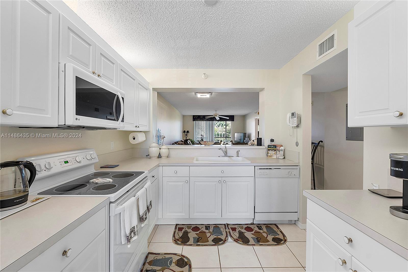 7763 Southampton Ter 213, Tamarac, Florida 33321, 2 Bedrooms Bedrooms, ,2 BathroomsBathrooms,Residential,For Sale,7763 Southampton Ter 213,A11486435