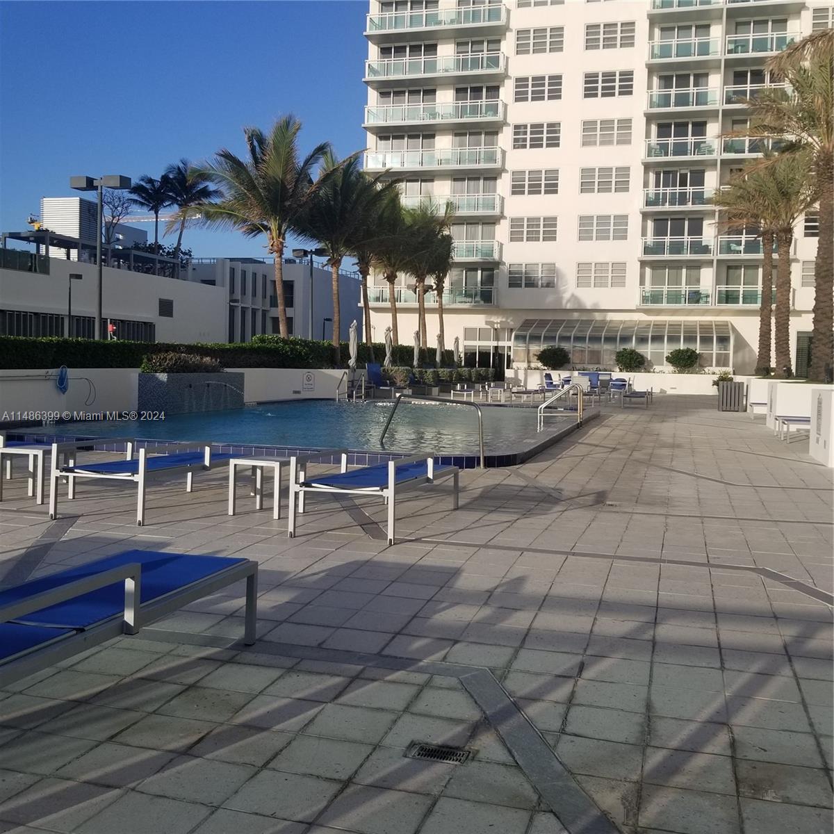 6917 Collins Ave 408, Miami Beach, Florida 33141, 1 Bedroom Bedrooms, ,1 BathroomBathrooms,Residentiallease,For Rent,6917 Collins Ave 408,A11486399