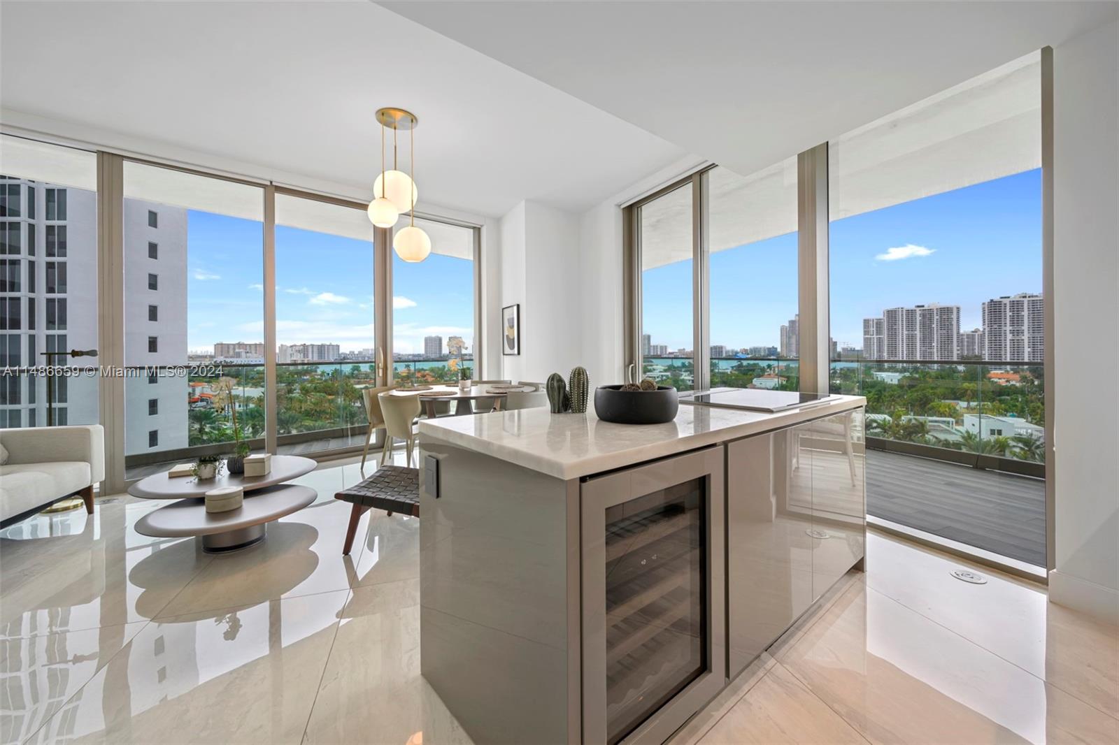 18975 Collins Ave, Sunny Isles Beach, FL, 33160 United States, 2 Bedrooms Bedrooms, ,2 BathroomsBathrooms,Residential,For Sale,Collins Ave,A11486659