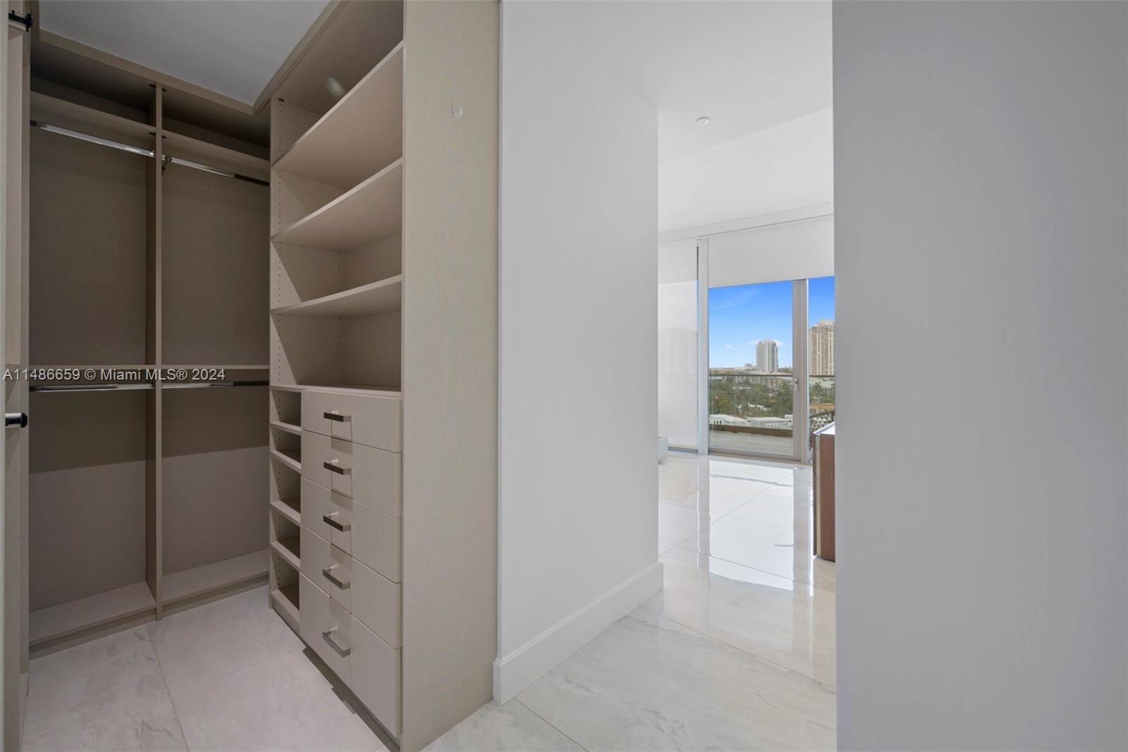 18975 Collins Ave, Sunny Isles Beach, FL, 33160 United States, 2 Bedrooms Bedrooms, ,2 BathroomsBathrooms,Residential,For Sale,Collins Ave,A11486659