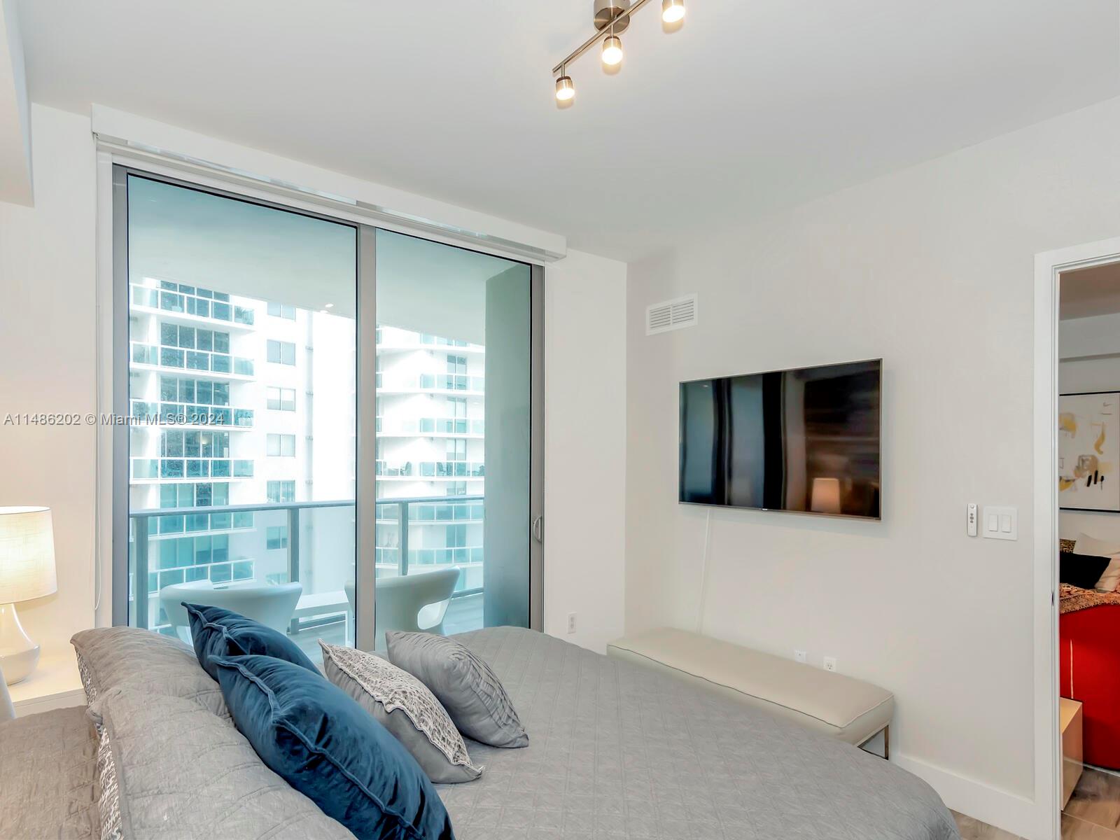 488 NE 18th St 2111, Miami, Florida 33132, 2 Bedrooms Bedrooms, ,3 BathroomsBathrooms,Residential,For Sale,488 NE 18th St 2111,A11486202