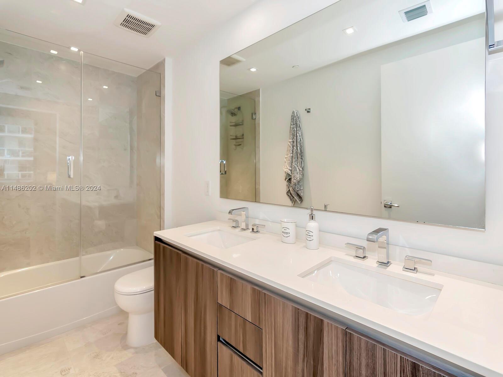 488 NE 18th St 2111, Miami, Florida 33132, 2 Bedrooms Bedrooms, ,3 BathroomsBathrooms,Residential,For Sale,488 NE 18th St 2111,A11486202