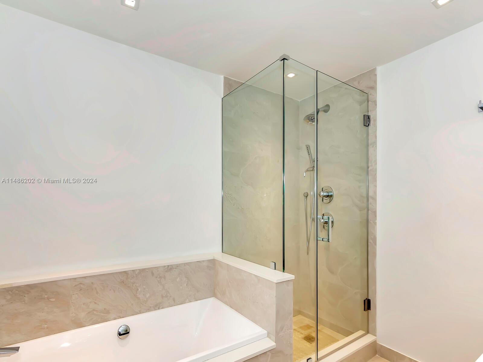 488 NE 18th St 2111, Miami, Florida 33132, 2 Bedrooms Bedrooms, ,3 BathroomsBathrooms,Residential,For Sale,488 NE 18th St 2111,A11486202
