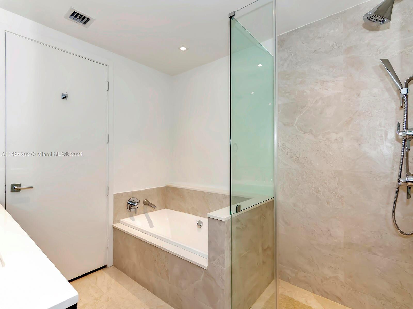 488 NE 18th St 2111, Miami, Florida 33132, 2 Bedrooms Bedrooms, ,3 BathroomsBathrooms,Residential,For Sale,488 NE 18th St 2111,A11486202