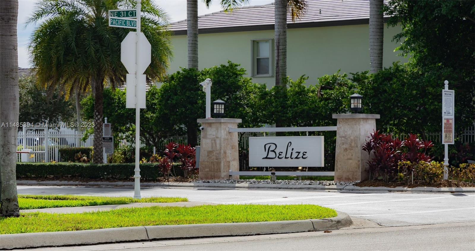 Homestead, Florida 33033, 3 Bedrooms Bedrooms, ,2 BathroomsBathrooms,Residential,For Sale,A11485394