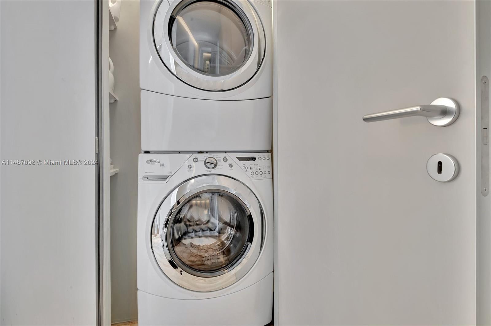 6799 Collins Ave 406, Miami Beach, Florida 33141, 3 Bedrooms Bedrooms, ,3 BathroomsBathrooms,Residential,For Sale,6799 Collins Ave 406,A11487098