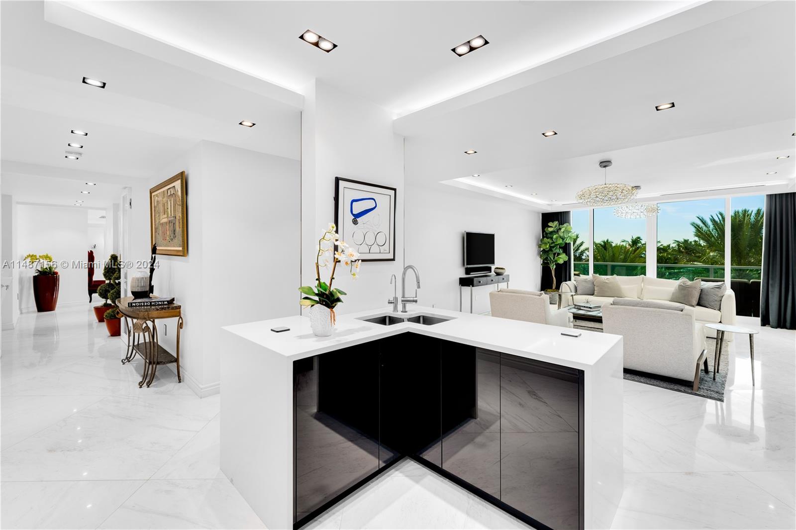 1455 Ocean Dr, Miami Beach, FL, 33139 United States, 3 Bedrooms Bedrooms, ,4 BathroomsBathrooms,Residential,For Sale,Ocean Dr,A11487156