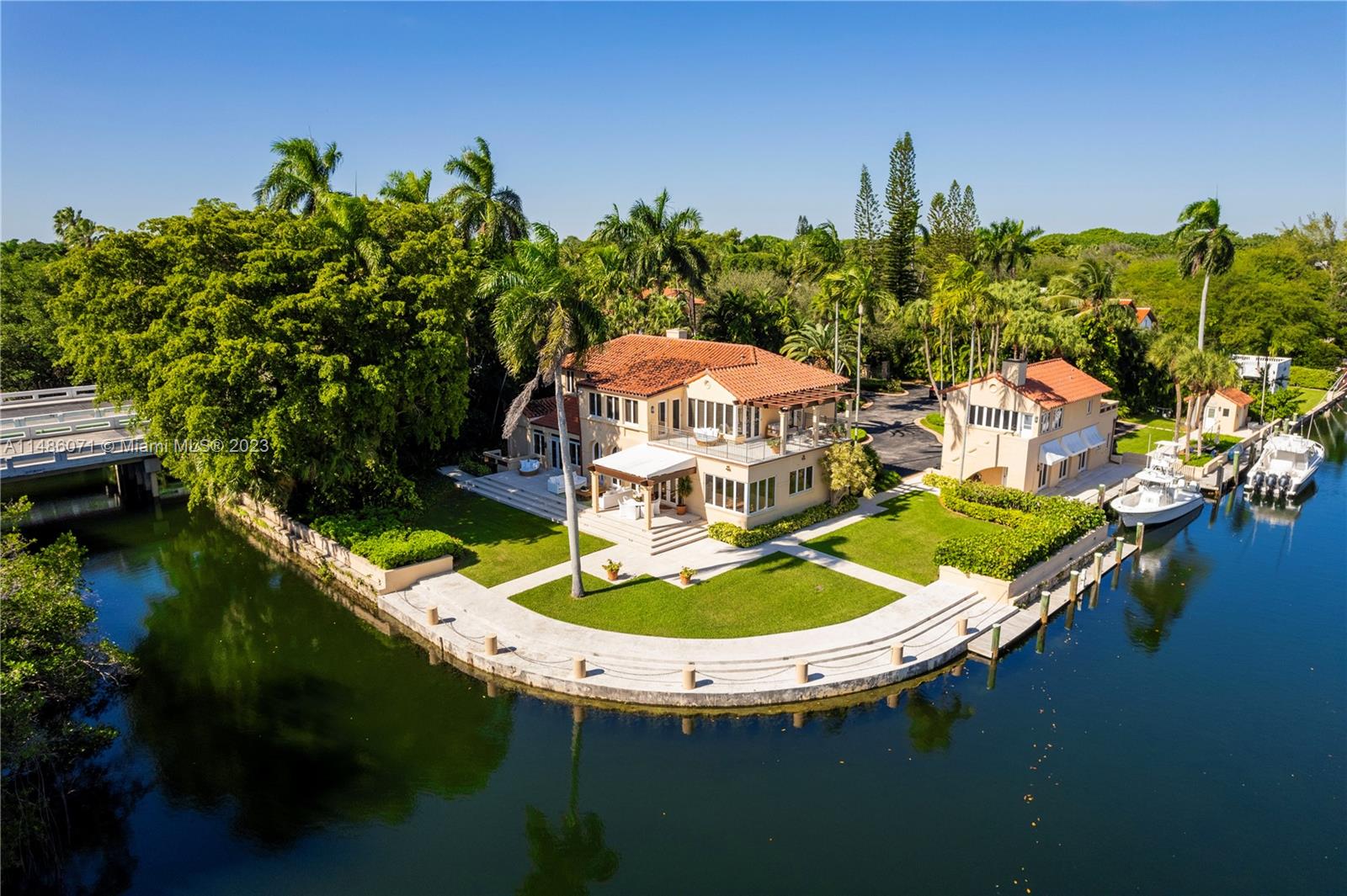 185 Cocoplum Rd, Coral Gables, FL, 33143 United States, 4 Bedrooms Bedrooms, ,3 BathroomsBathrooms,Residential,For Sale,Cocoplum Rd,A11486071
