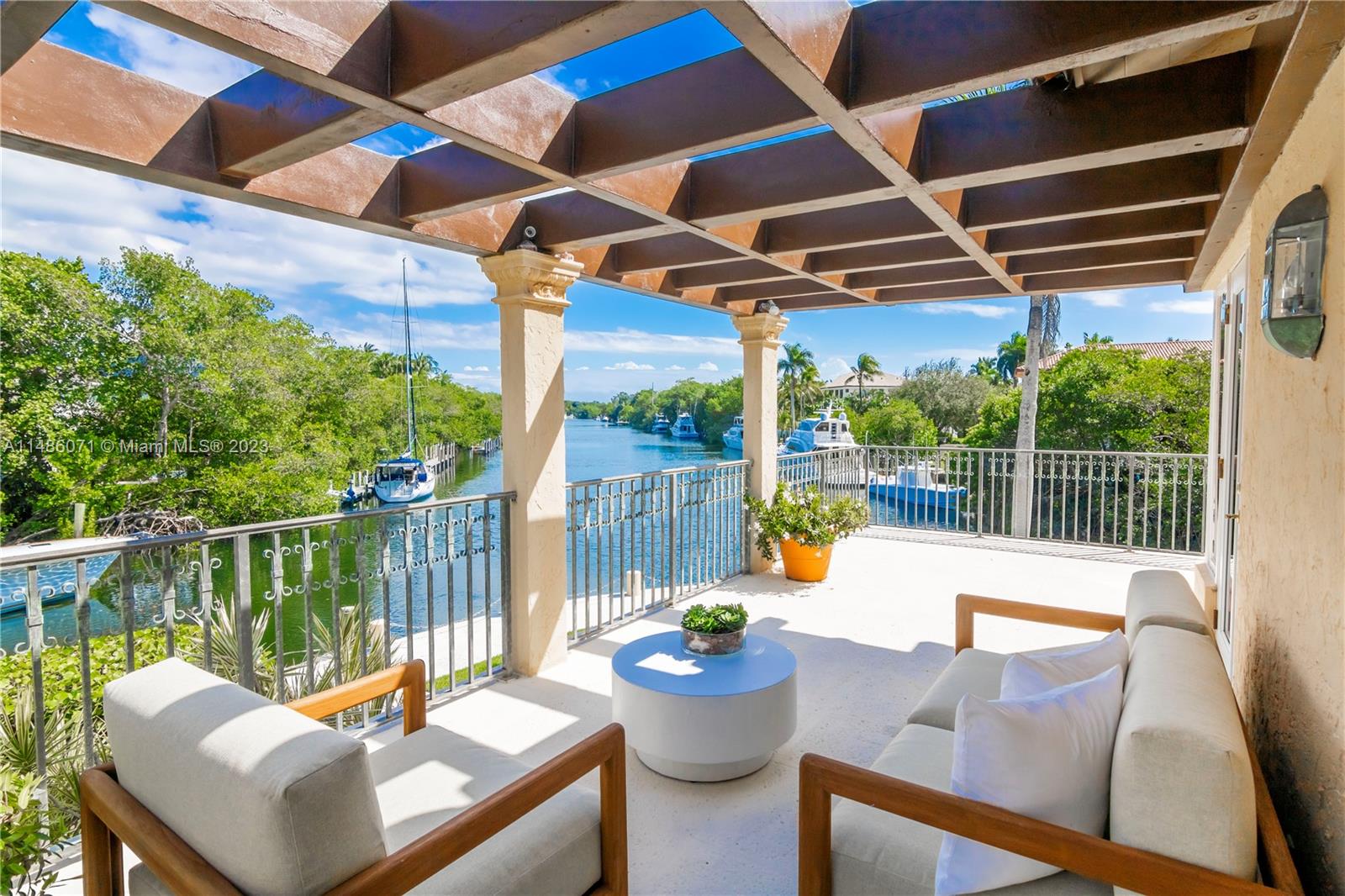 Master Bedroom Balcony