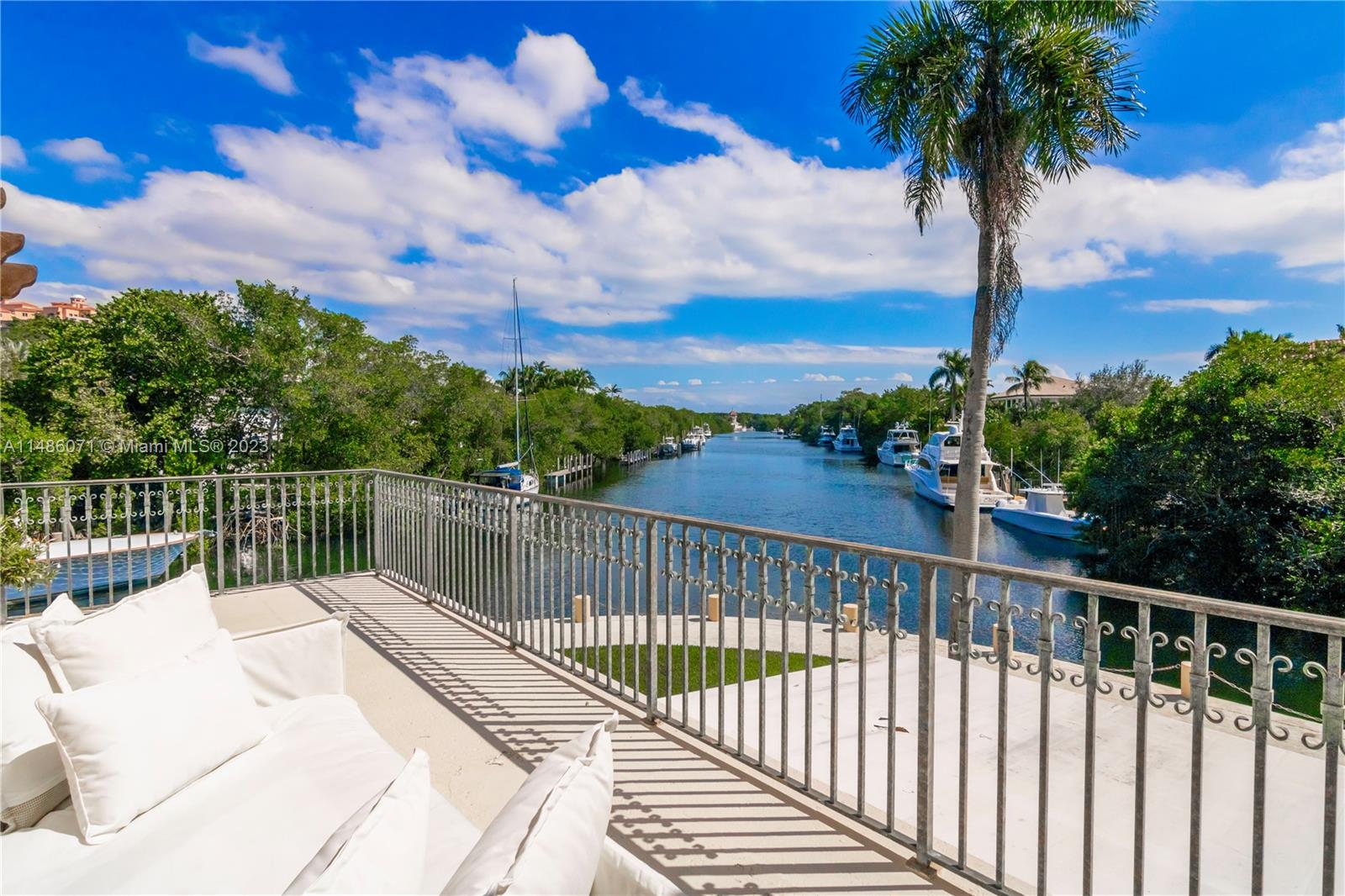 Master Bedroom Balcony