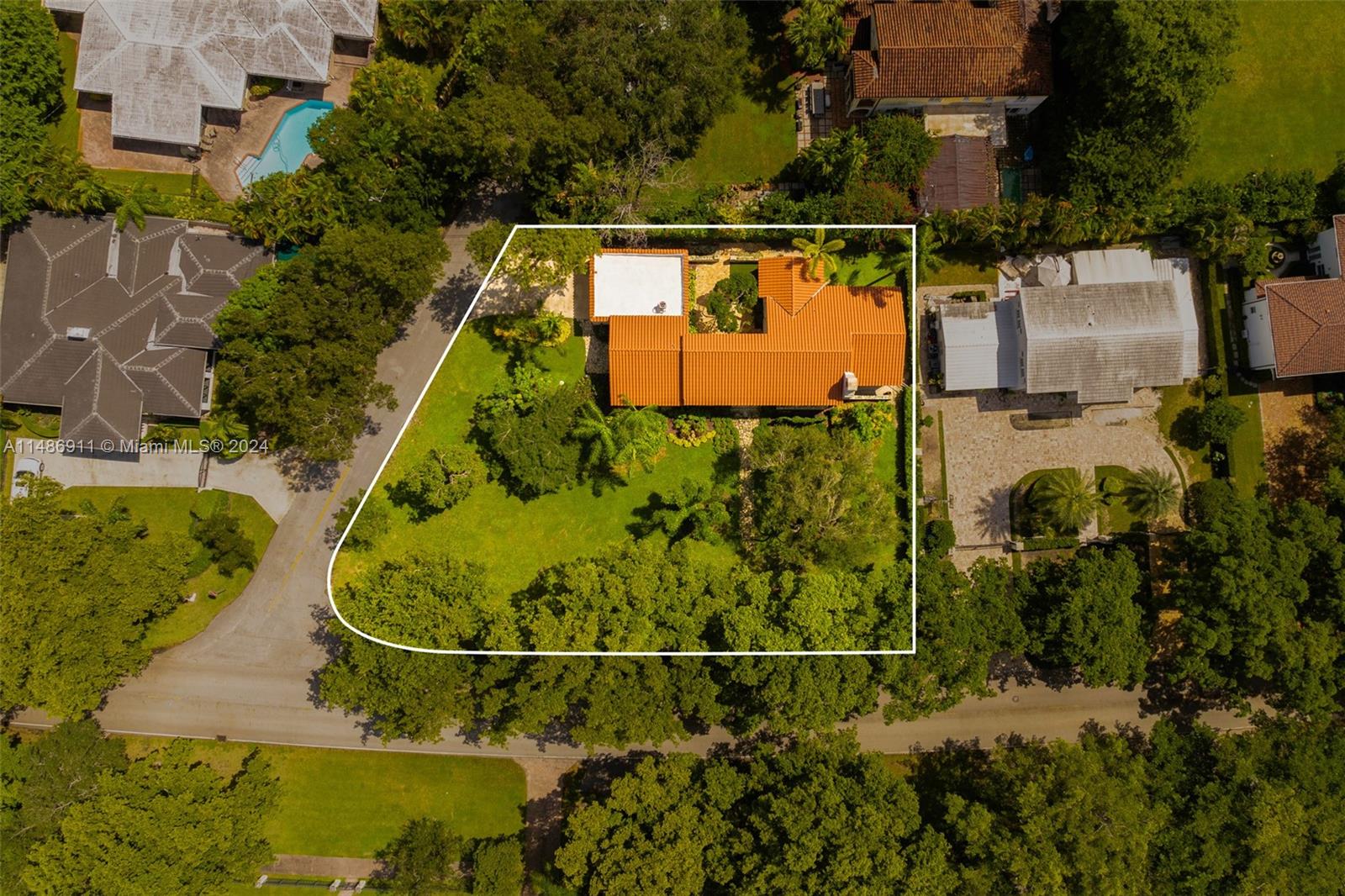 3903 Granada Blvd, Coral Gables, FL, 33134 United States, 3 Bedrooms Bedrooms, ,3 BathroomsBathrooms,Residential,For Sale,Granada Blvd,A11486911