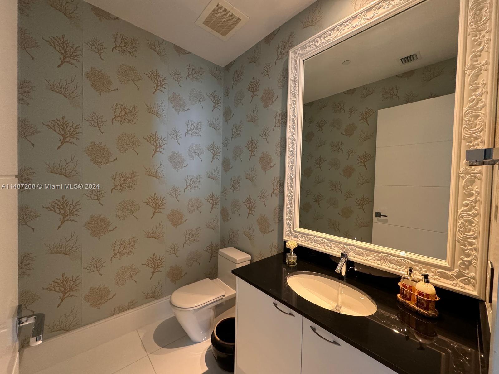 15811 Collins Ave 3302, Sunny Isles Beach, Florida 33160, 3 Bedrooms Bedrooms, ,3 BathroomsBathrooms,Residential,For Sale,15811 Collins Ave 3302,A11487208