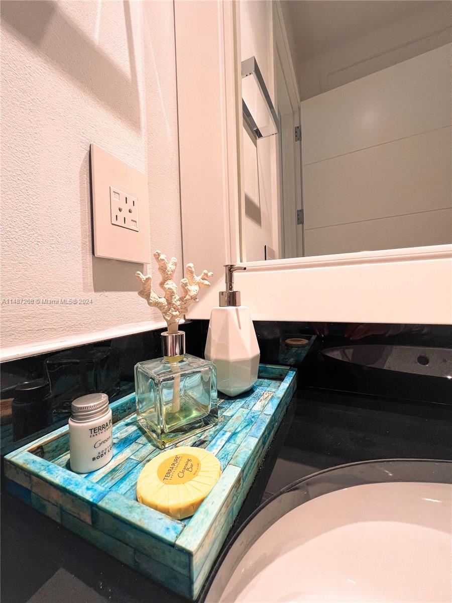 15811 Collins Ave 3302, Sunny Isles Beach, Florida 33160, 3 Bedrooms Bedrooms, ,3 BathroomsBathrooms,Residential,For Sale,15811 Collins Ave 3302,A11487208