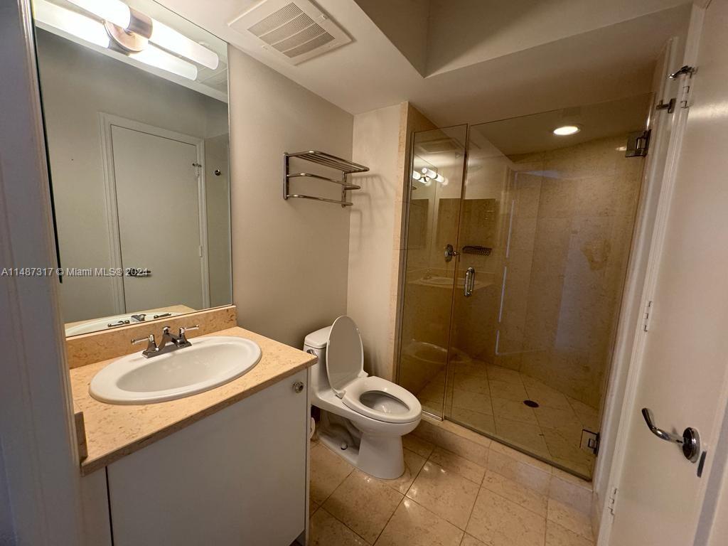 20000 Country Club Dr, Aventura, FL, 33180 United States, 3 Bedrooms Bedrooms, ,3 BathroomsBathrooms,Residential,For Sale,Country Club Dr,A11487317