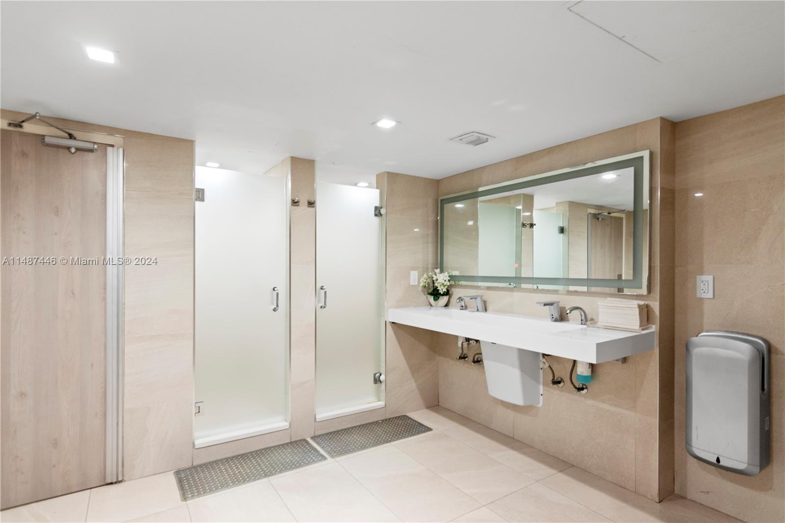 3500 Galt Ocean Dr, Fort Lauderdale, FL, 33308 United States, 2 Bedrooms Bedrooms, ,2 BathroomsBathrooms,Residential,For Sale,Galt Ocean Dr,A11487446