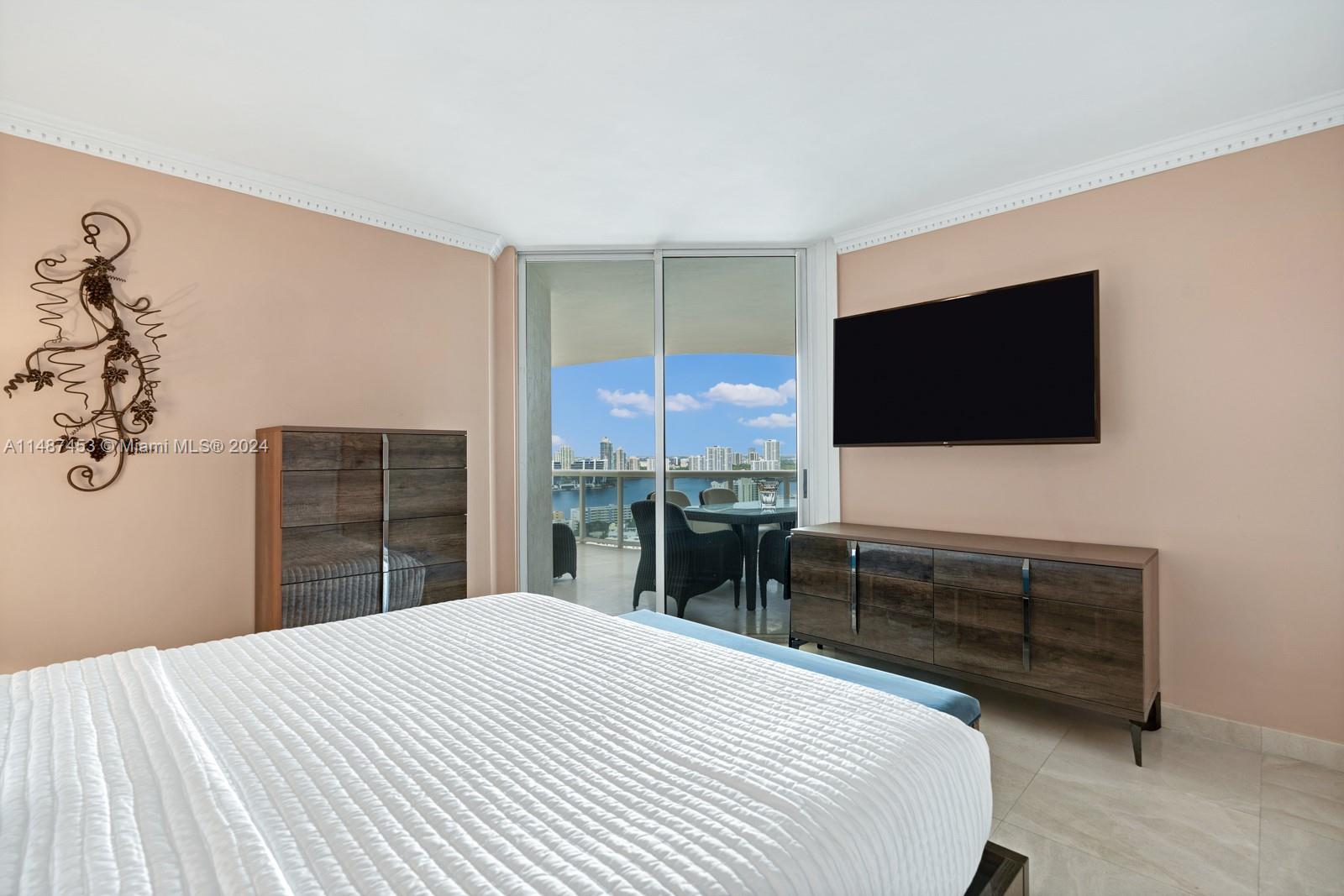 17555 Collins Ave, Sunny Isles Beach, FL, 33160 United States, 3 Bedrooms Bedrooms, ,3 BathroomsBathrooms,Residential,For Sale,Collins Ave,A11487453