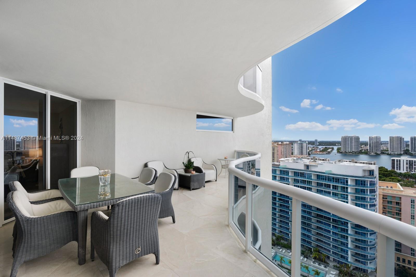 17555 Collins Ave, Sunny Isles Beach, FL, 33160 United States, 3 Bedrooms Bedrooms, ,3 BathroomsBathrooms,Residential,For Sale,Collins Ave,A11487453