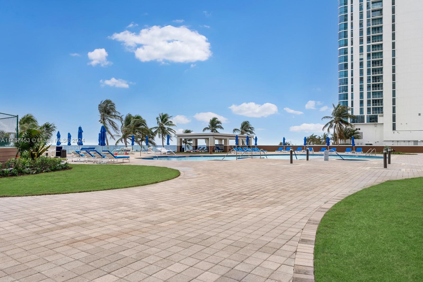 17555 Collins Ave, Sunny Isles Beach, FL, 33160 United States, 3 Bedrooms Bedrooms, ,3 BathroomsBathrooms,Residential,For Sale,Collins Ave,A11487453