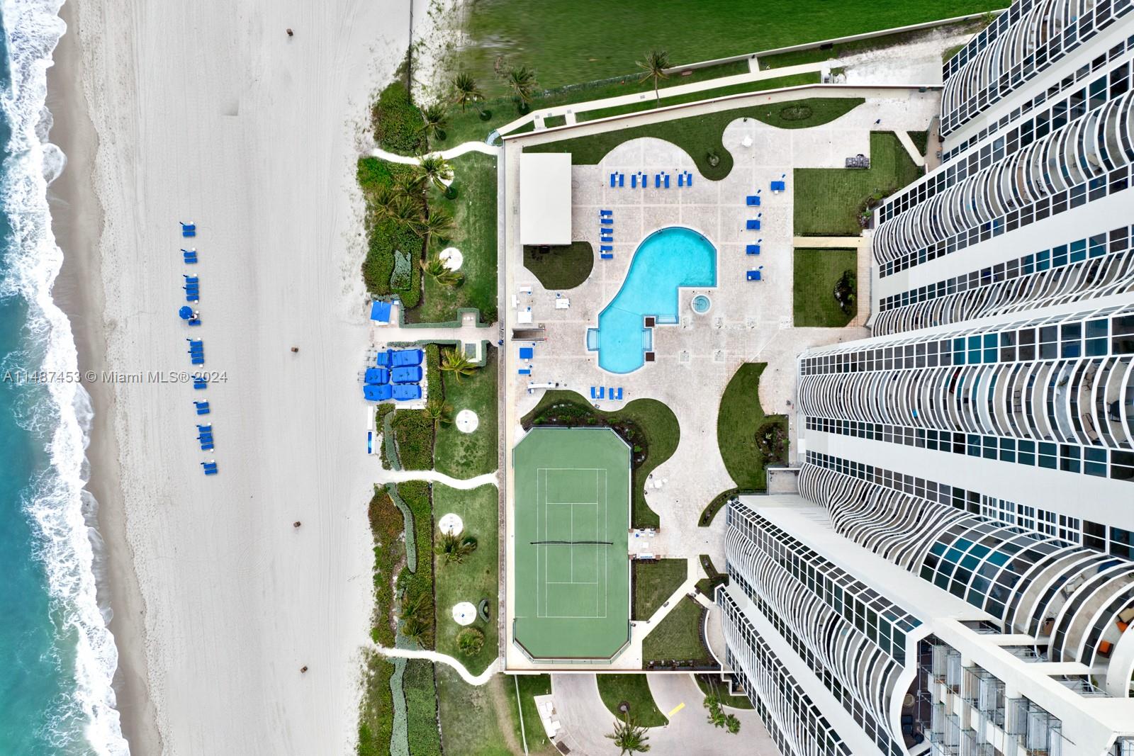 17555 Collins Ave, Sunny Isles Beach, FL, 33160 United States, 3 Bedrooms Bedrooms, ,3 BathroomsBathrooms,Residential,For Sale,Collins Ave,A11487453
