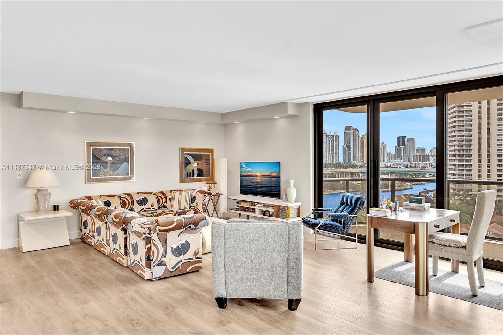 19667 Turnberry Way, Aventura, FL, 33180 United States, 2 Bedrooms Bedrooms, ,2 BathroomsBathrooms,Residential,For Sale,Turnberry Way,A11487543