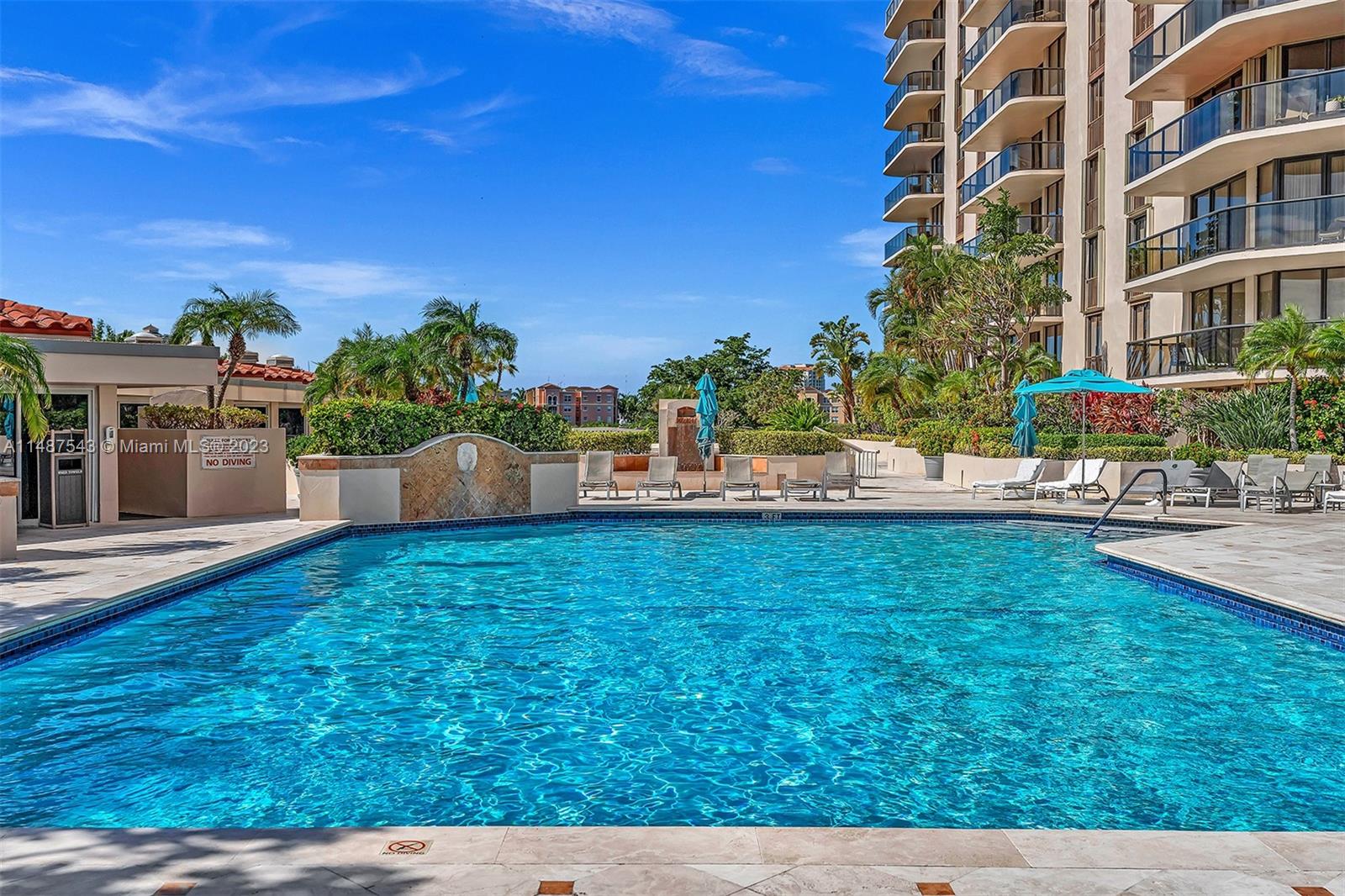19667 Turnberry Way, Aventura, FL, 33180 United States, 2 Bedrooms Bedrooms, ,2 BathroomsBathrooms,Residential,For Sale,Turnberry Way,A11487543