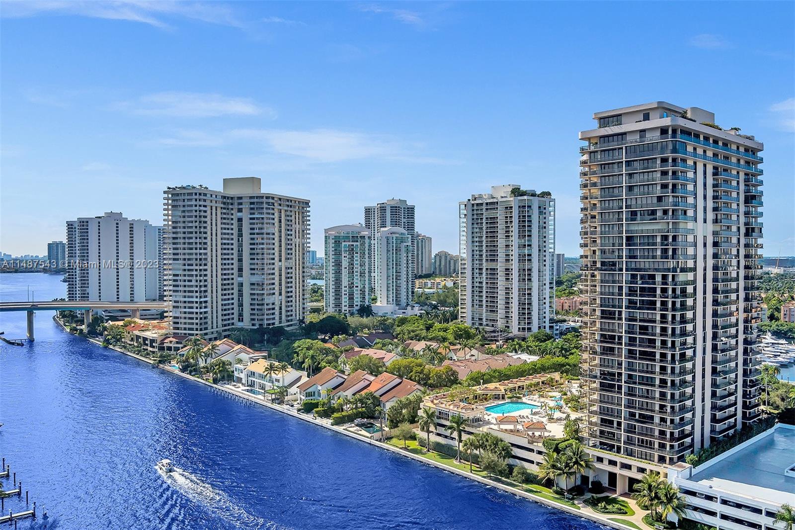 19667 Turnberry Way, Aventura, FL, 33180 United States, 2 Bedrooms Bedrooms, ,2 BathroomsBathrooms,Residential,For Sale,Turnberry Way,A11487543