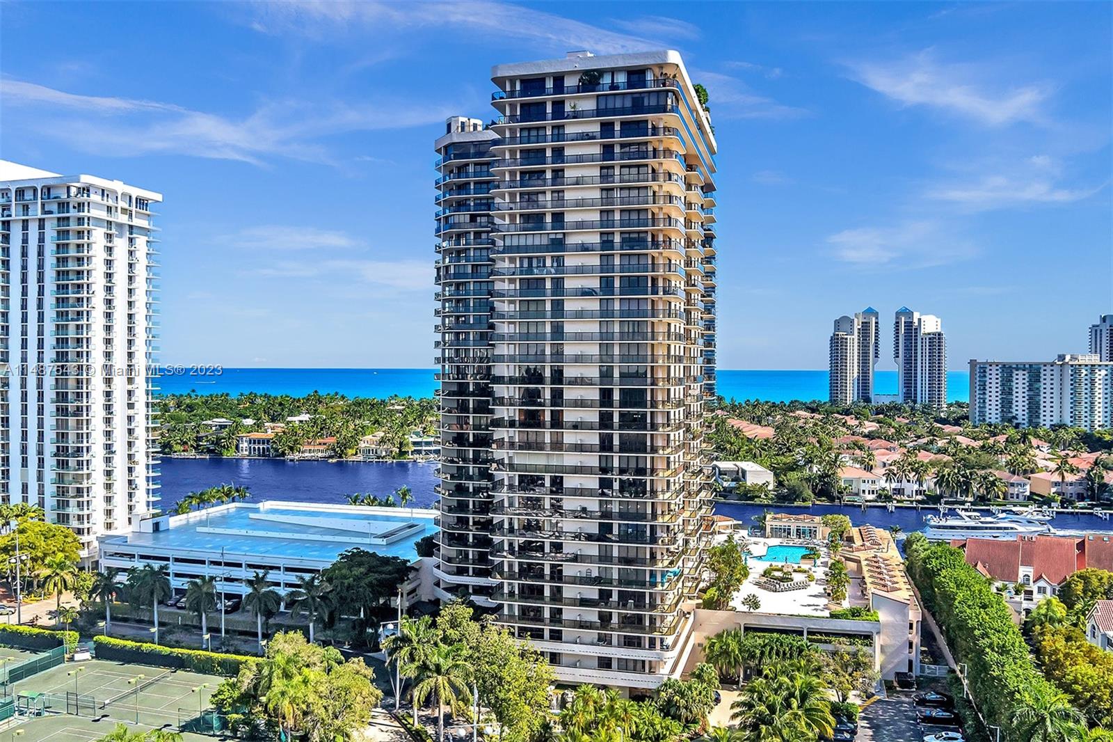 19667 Turnberry Way, Aventura, FL, 33180 United States, 2 Bedrooms Bedrooms, ,2 BathroomsBathrooms,Residential,For Sale,Turnberry Way,A11487543