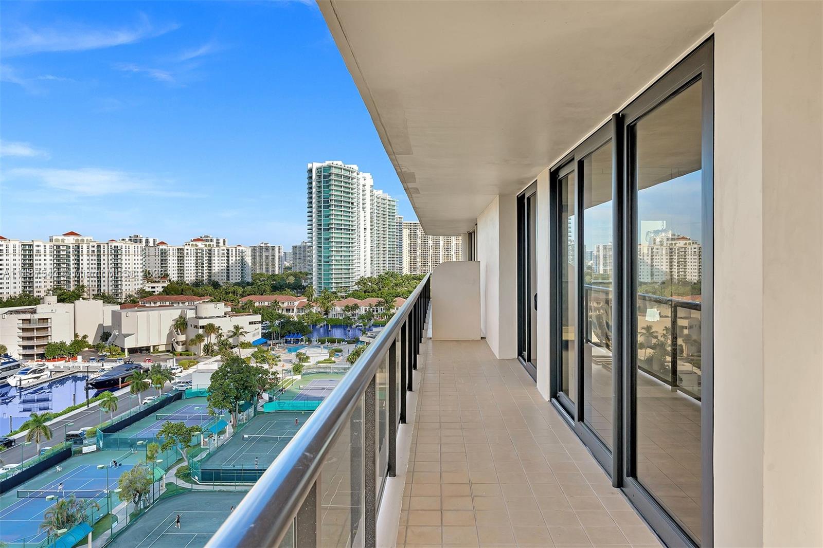 19667 Turnberry Way, Aventura, FL, 33180 United States, 2 Bedrooms Bedrooms, ,2 BathroomsBathrooms,Residential,For Sale,Turnberry Way,A11487543