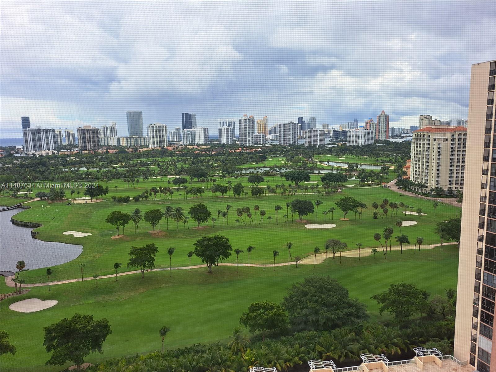 20301 W Country Club Dr 2327, Aventura, Florida 33180, 1 Bedroom Bedrooms, ,1 BathroomBathrooms,Residential,For Sale,20301 W Country Club Dr 2327,A11487634