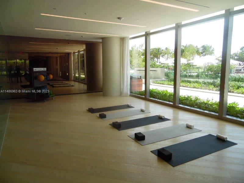 10203 Collins Ave 905, Bal Harbour, Florida 33154, 2 Bedrooms Bedrooms, ,2 BathroomsBathrooms,Residentiallease,For Rent,10203 Collins Ave 905,A11486963