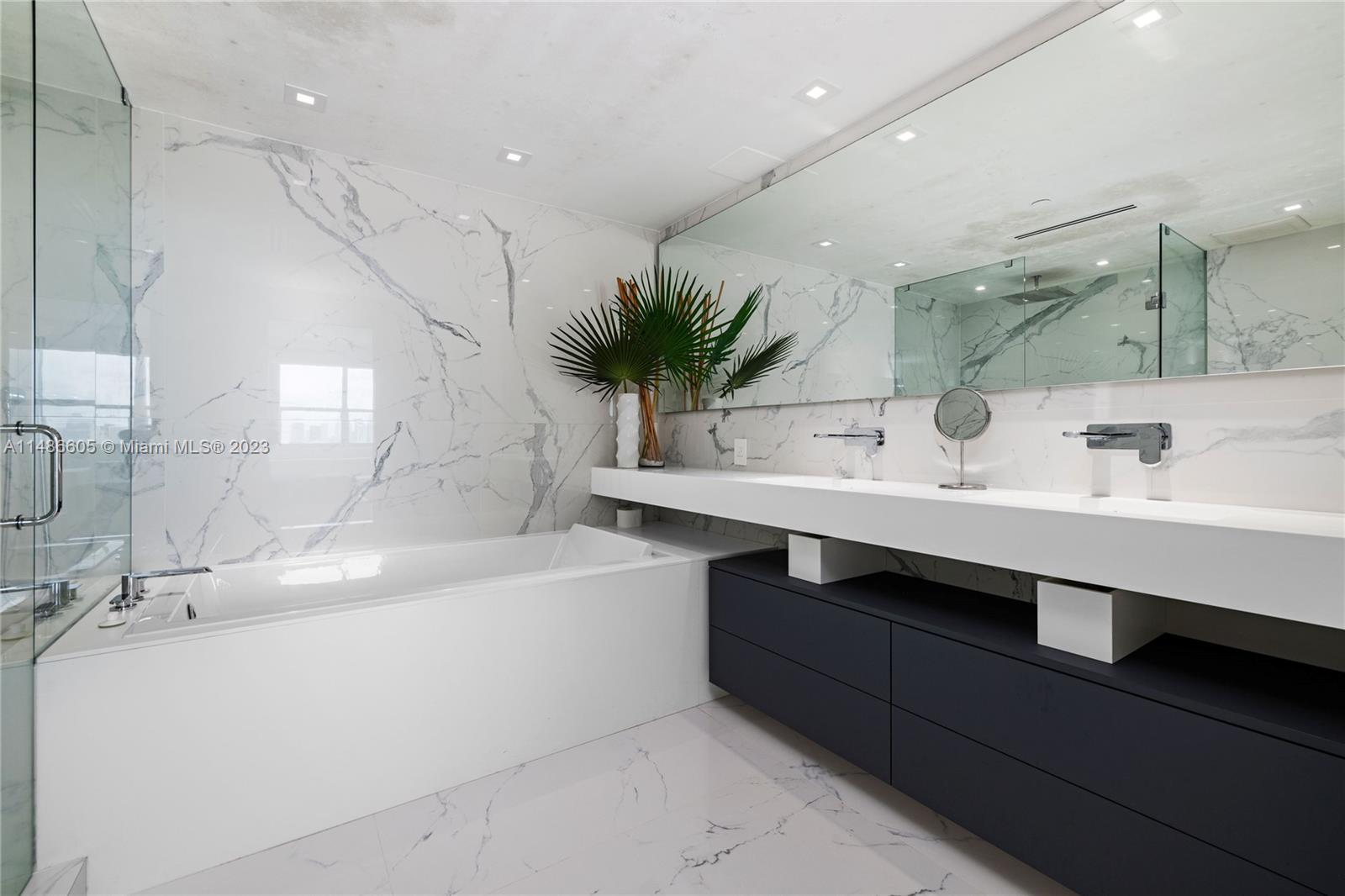 650 West Ave, Miami Beach, FL, 33139 United States, 2 Bedrooms Bedrooms, ,2 BathroomsBathrooms,Residential,For Sale,West Ave,A11486605