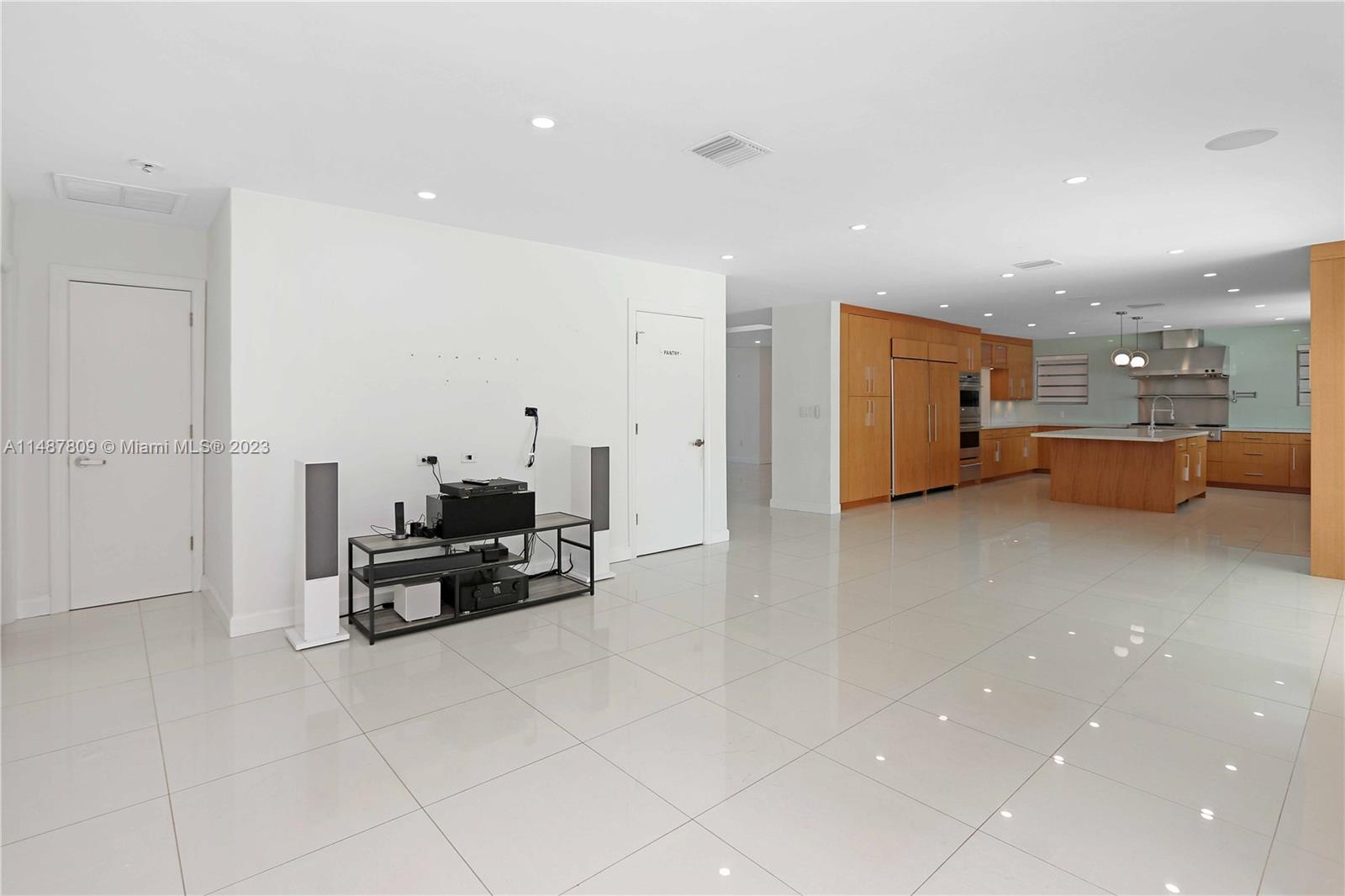 2090 NE 124th St, North Miami, Florida 33181, 5 Bedrooms Bedrooms, ,3 BathroomsBathrooms,Residential,For Sale,2090 NE 124th St,A11487809
