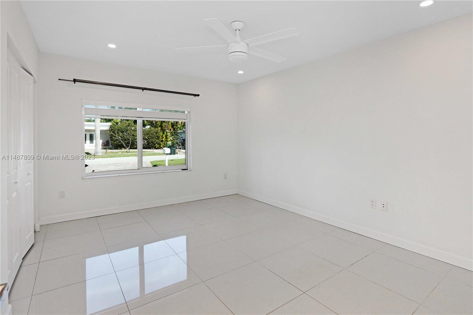 2090 NE 124th St, North Miami, Florida 33181, 5 Bedrooms Bedrooms, ,3 BathroomsBathrooms,Residential,For Sale,2090 NE 124th St,A11487809