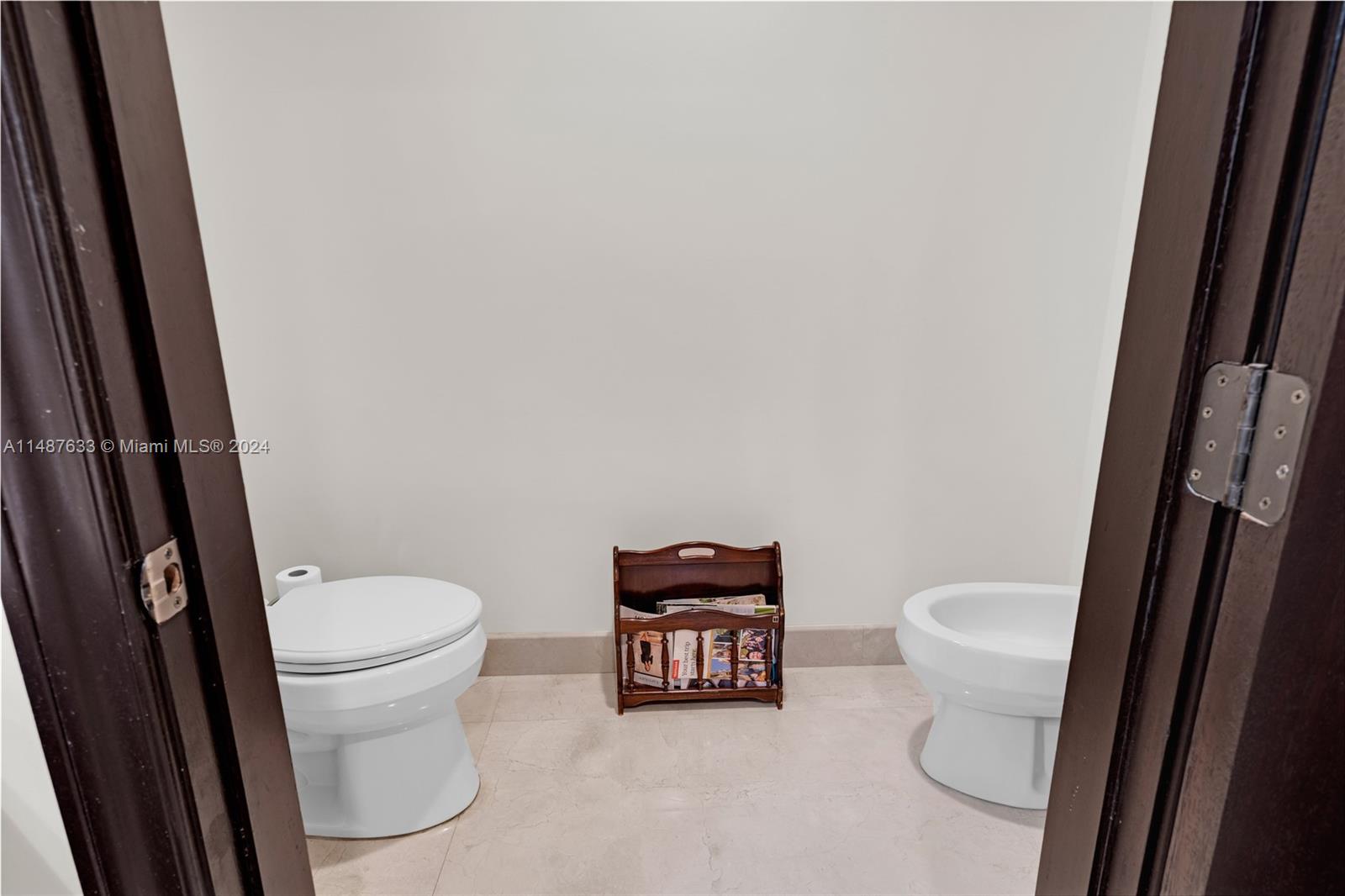 2 piece water closet